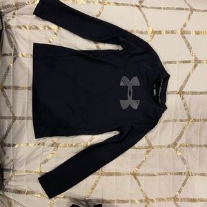 Under armour black heat gear long sleeve shirt size youth XS